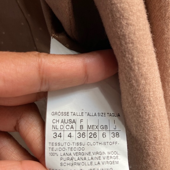 **SOLD** MaxMara blazer - Picture 6 of 7